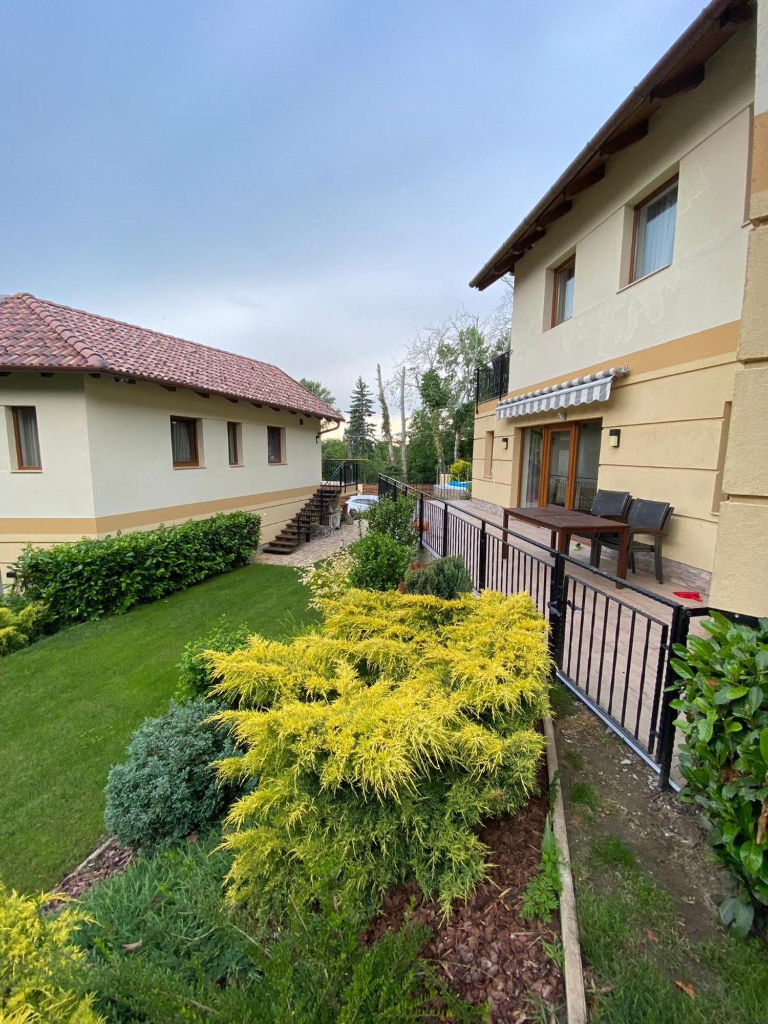 Terrasun Apartments Balatonszarszo Esterno foto